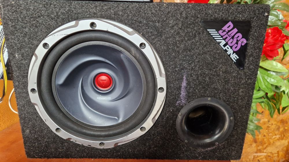 Vand Subwoofer 1000w+statie