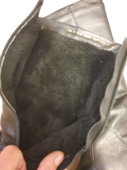 Продам женскую обувь.