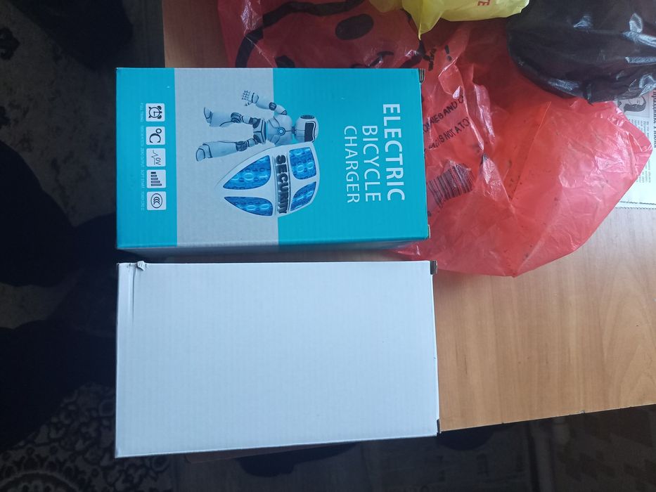 Пр-ся зарядное устройство