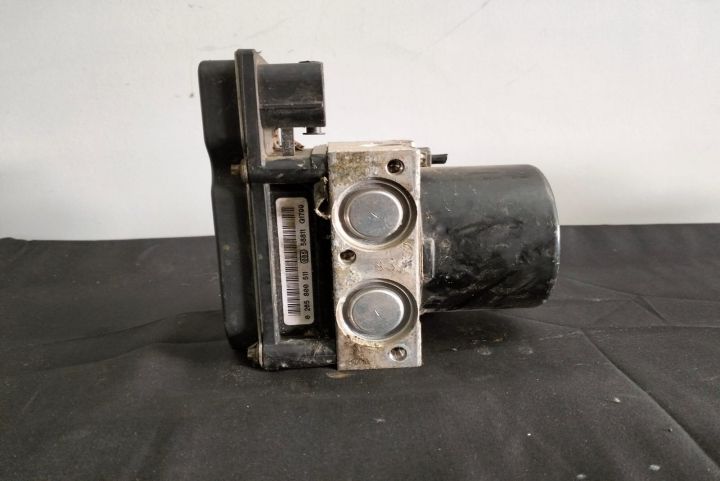 Pompa abs 1.2 B  6Q0907379AF Volkswagen VW Polo a 4-a generatie 9N (f