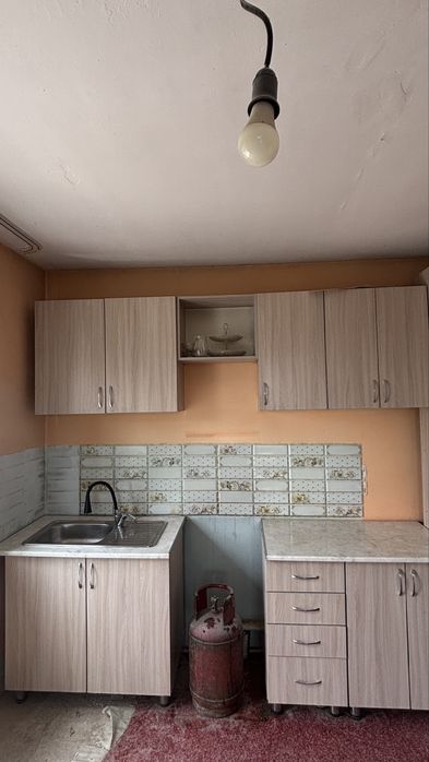 Продам кухонный гарниткр