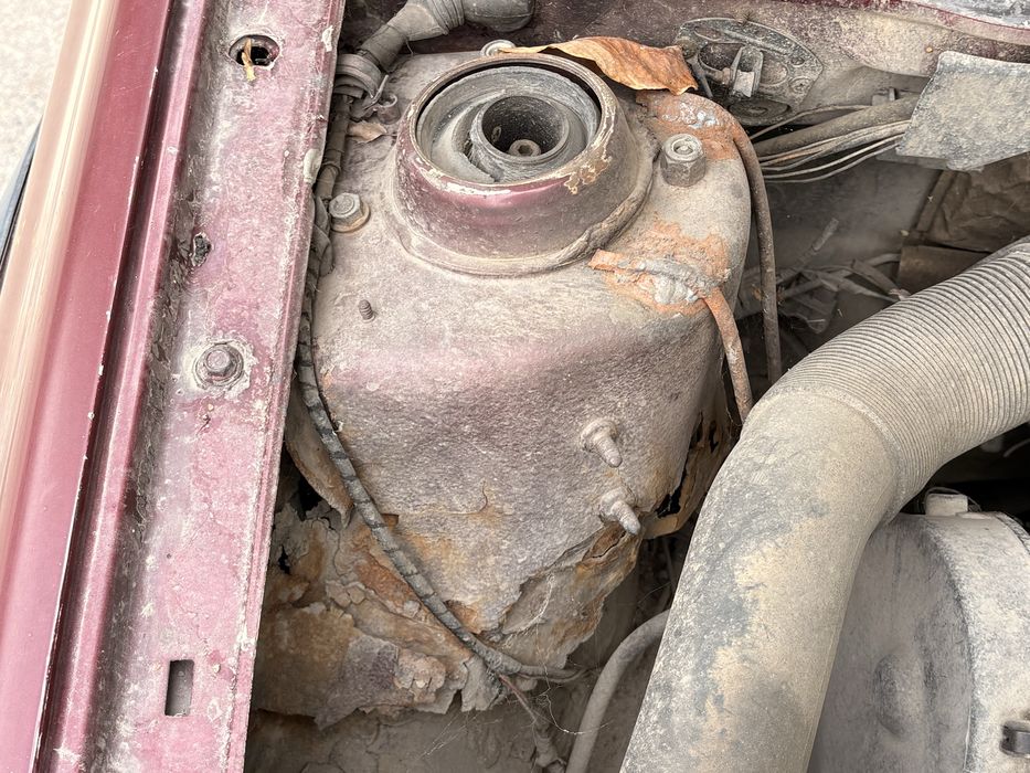Volkswagen Vento 1993г 1.8 Моно