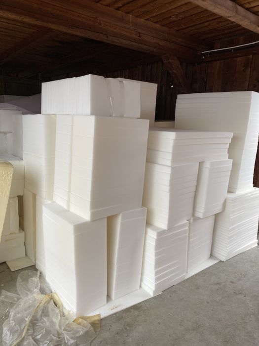 Burete poliuretan , buret , burete tapiterie , spuma poliuretanică.