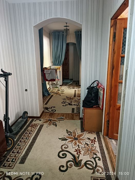 Dom sotiladi 4xonali