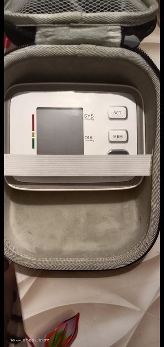 Продам электронный тонометр