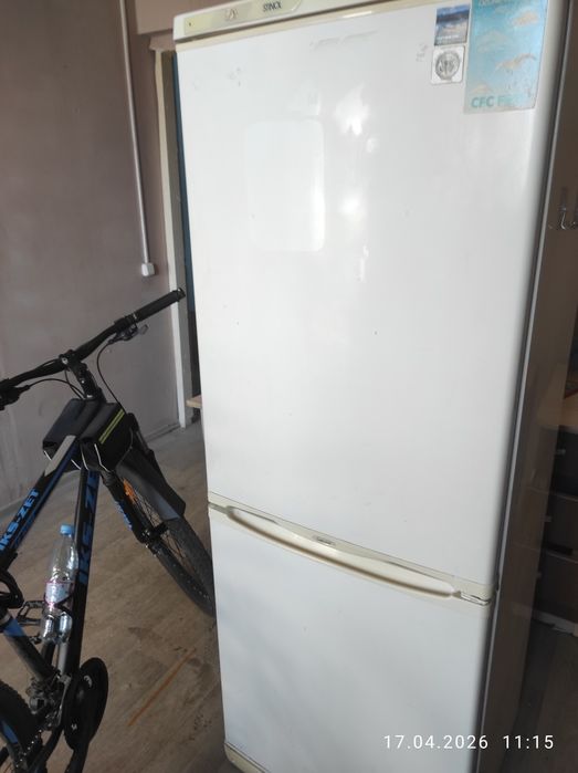 Продам холодильник