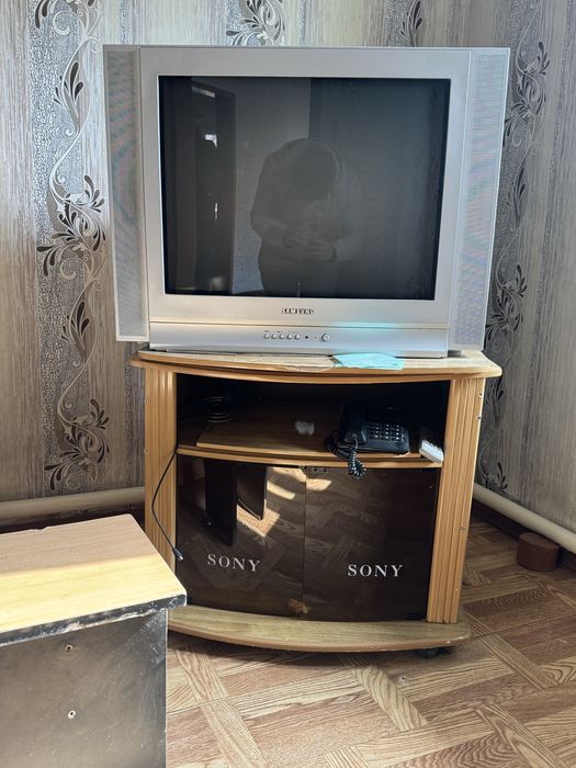 Продам телевизор