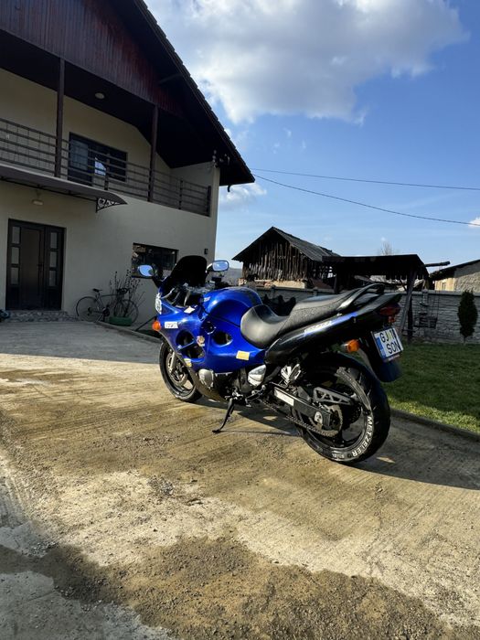 Vând/Schimb Suzuki gsxf600 din 2004