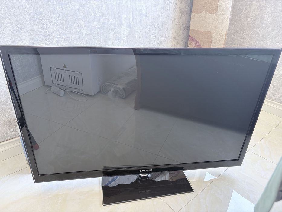 Телевизор samsung