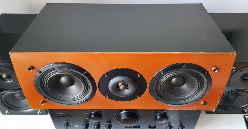 Triangle SAT 1 boxa centru center muzica filme