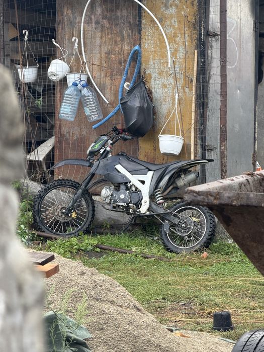 Vând sau schimb kxd 125 4 timpi