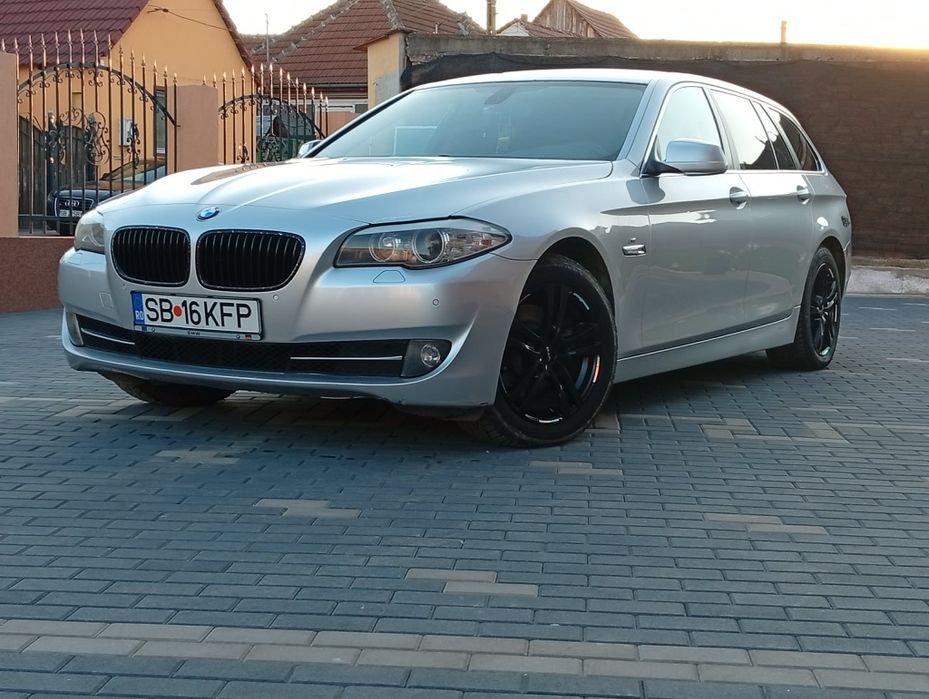 BMW 5 Series 2012 — imagine 4