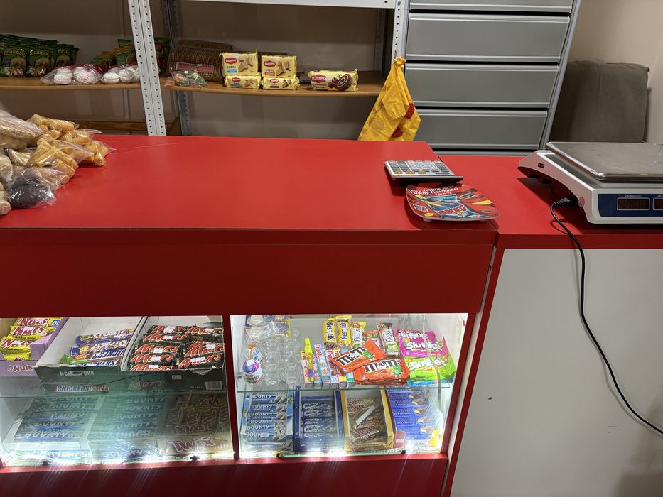 Продам все для магазина