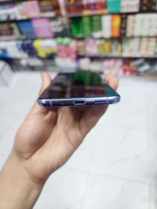 Samsung galaxy s20 plus sotiladi