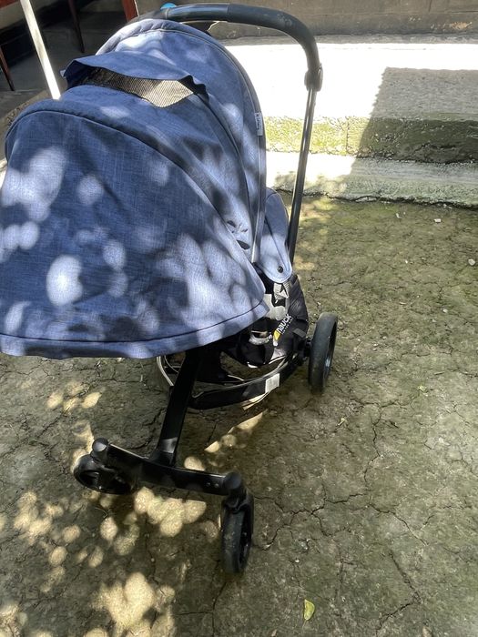 коляска  почти новая