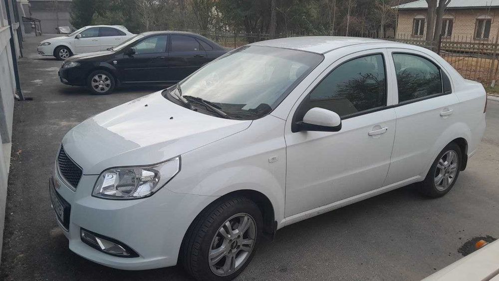 Продаётся Nexia 3 сотилади