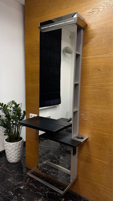 Зеркало для парикмахеров