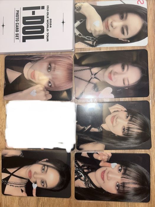 Gidle албум и карти