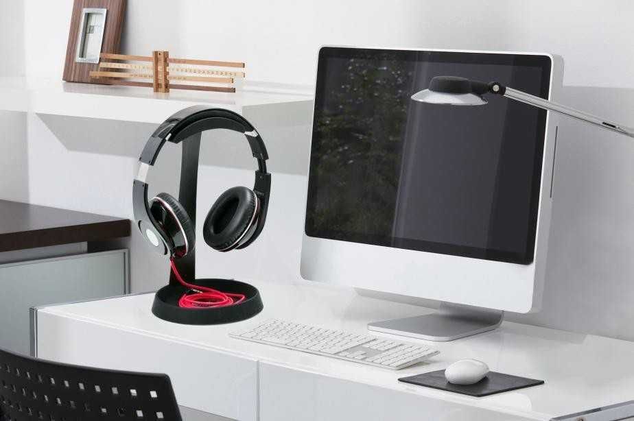 Стильная подставка для наушников с держателем