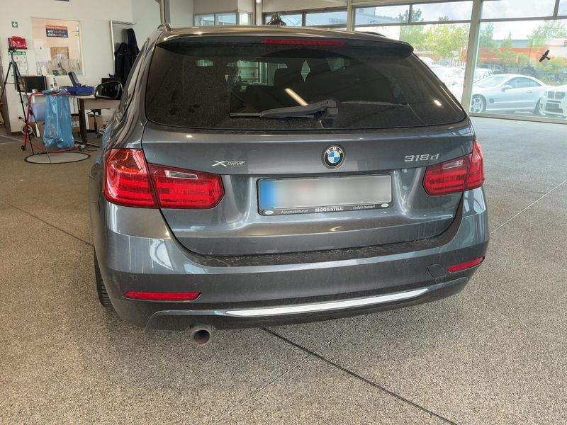 BMW 3er 318d xDrive 2013