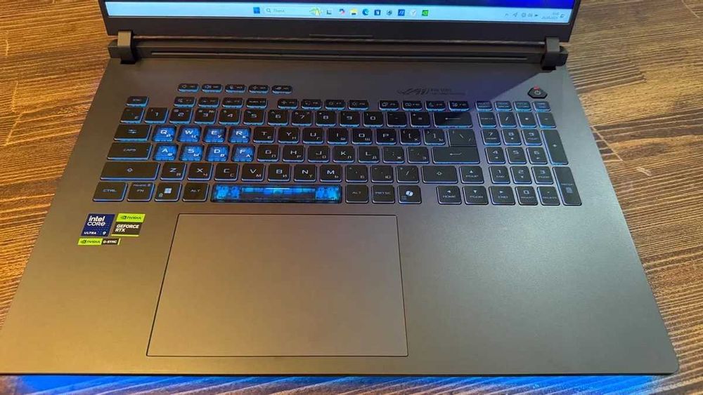 Asus ROG Strix G18