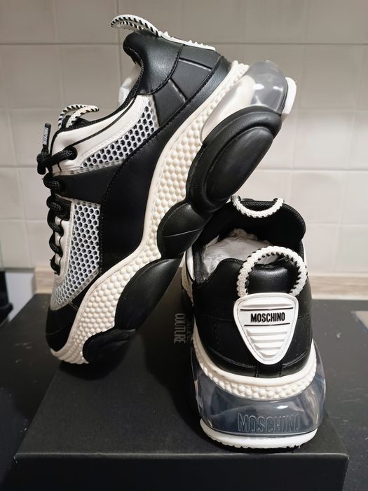 Vând Adidași Moschino Originali nr. 44