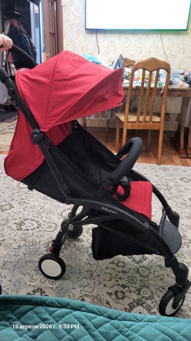 Детская прогулочная коляска
