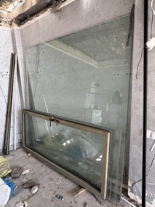 Kesiladigan hom oyna 6mm sotaman razmeri 215sm/215sm