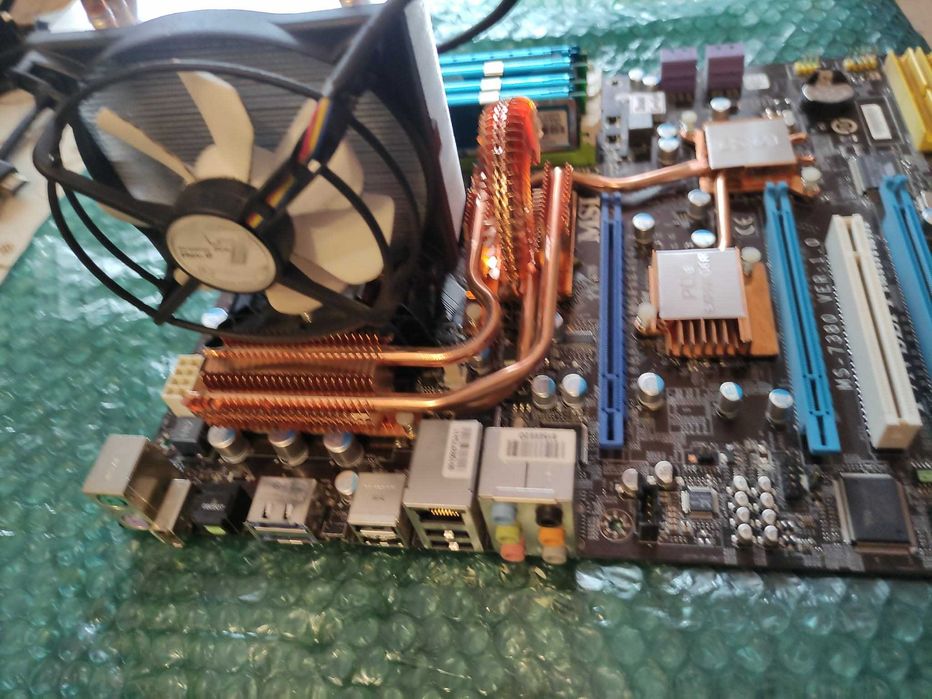 Msi 775 +Q6600+4gb ram+ cooler de calitate, kit de colectionar