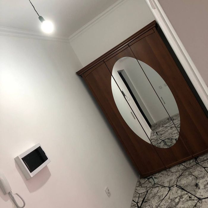 Kvartira sotiladi. Musaffo maskan navostroyka. 39m²