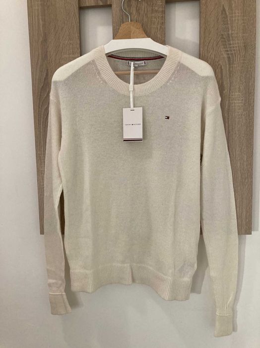 Нови блузи на Tommy Hilfiger, Marc Cain, оригинални