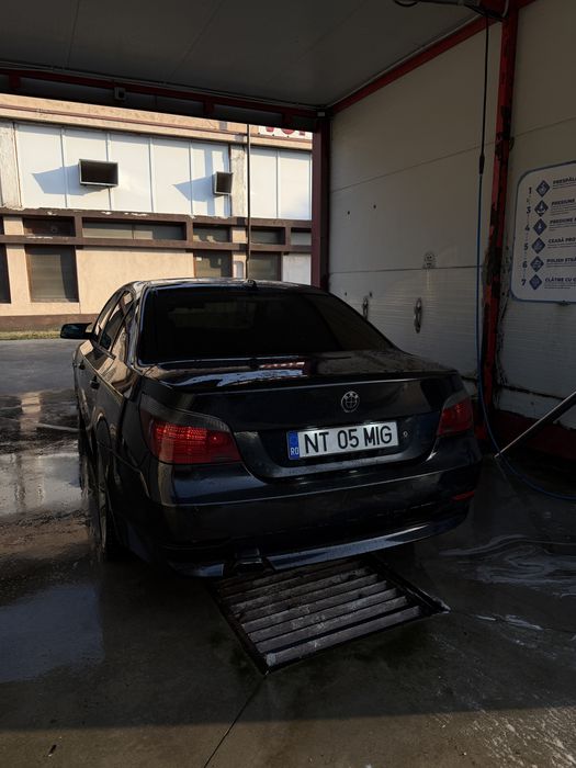 Vând BMW E60 525D