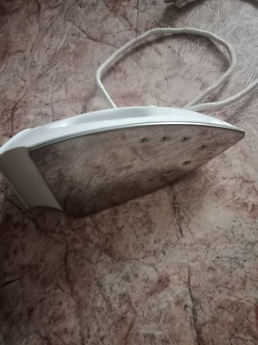 Продам утюг электрический