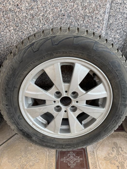 Диски с резиной от приоры R14