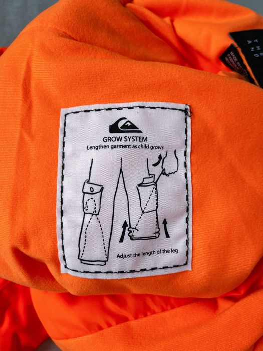 Quiksilver ски комплект 4–5 г. (става и за по-големи) – яке+гащеризон