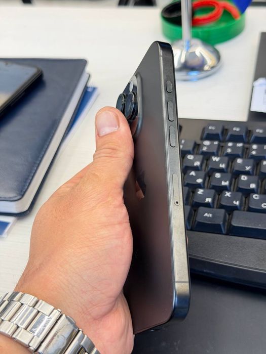 iPhone 16 Pro — 256 GB (Ideal holat)