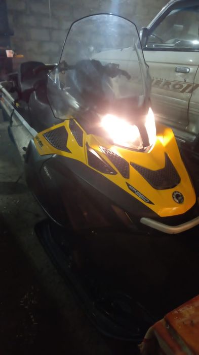 Продам снегоход брп