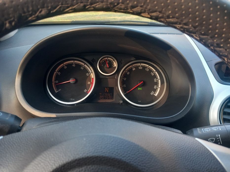 Opel Corsa 1.2 AUTOMATA