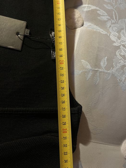 Rochie neagră 'Little Black Dress', Nasty Gal (Zara, Massimo Dutti)