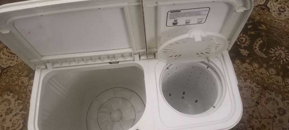 Стиральная машина полуавтомат 2 бака, рабочая
