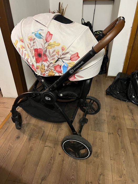 Vând carucio2in1kindercraf în stare f buna