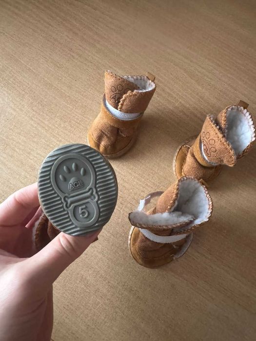 Продам обувь для собак