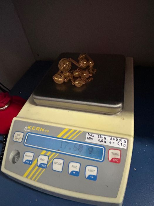 Ново! Златно колие “Топчета”