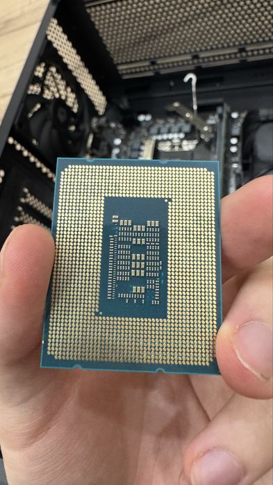 процессор i3-12100 с видеоядром