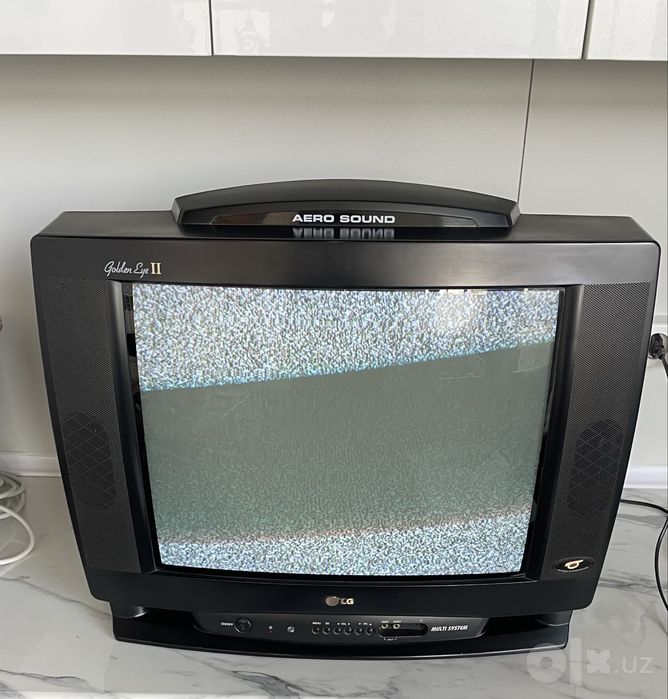 Eski rusumli rangli televizor LG Golden Eye II (Ishlaydigan holatda)