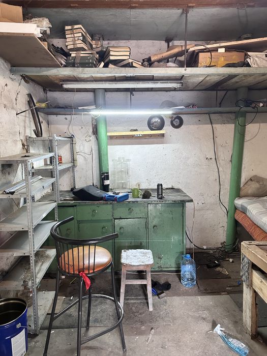 Гараж с дам в хорошие руки .