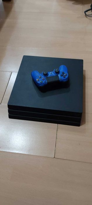 PS4 pro cu doua concole si jocuri