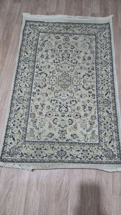 Продается ковер.