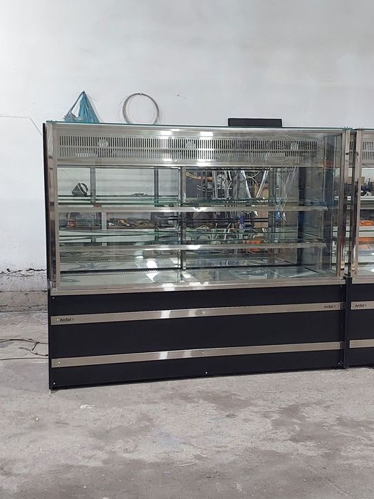 Витрина холодильник