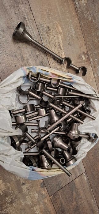 Consolă dublă deschisă Gardinia Europa argintiu antic Ø 19 mm